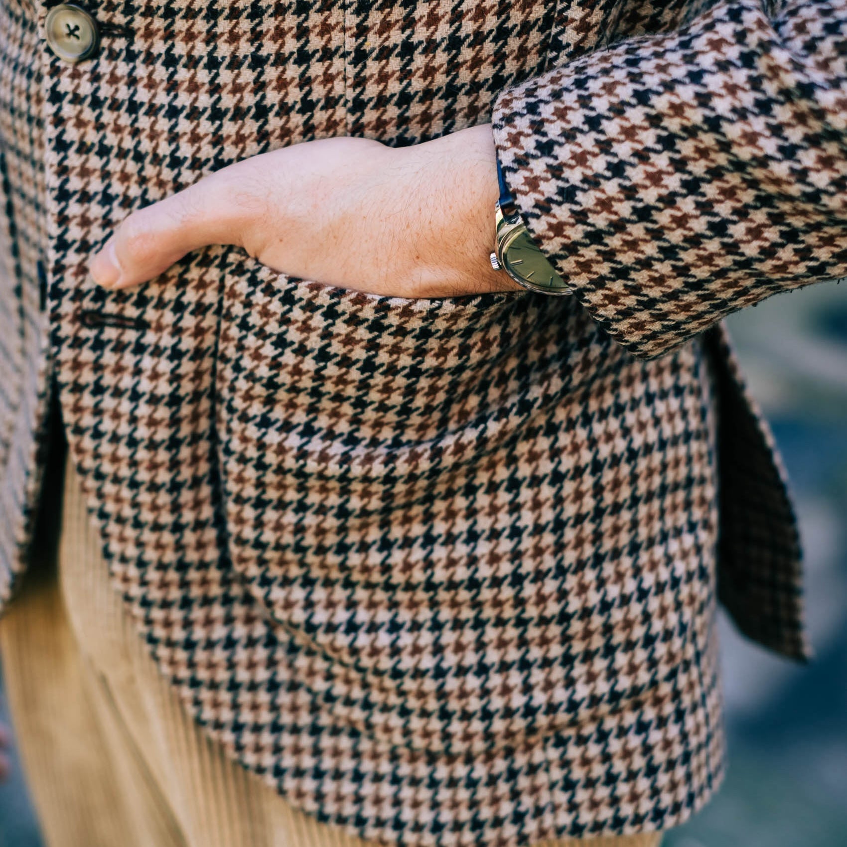 La veste cran florentin déstructurée en tweed marron