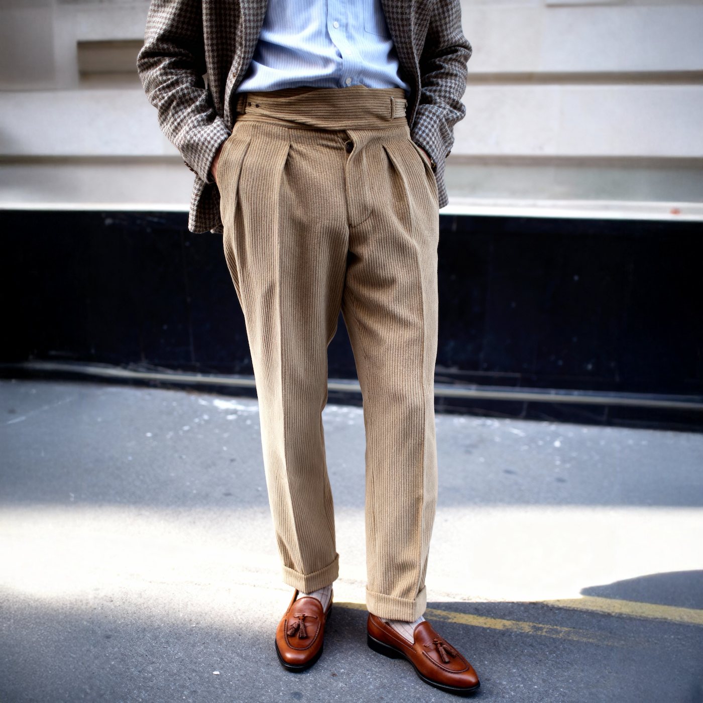 Gurkha en velours côtelé côtes moyennes Tejidos Rebes moutarde