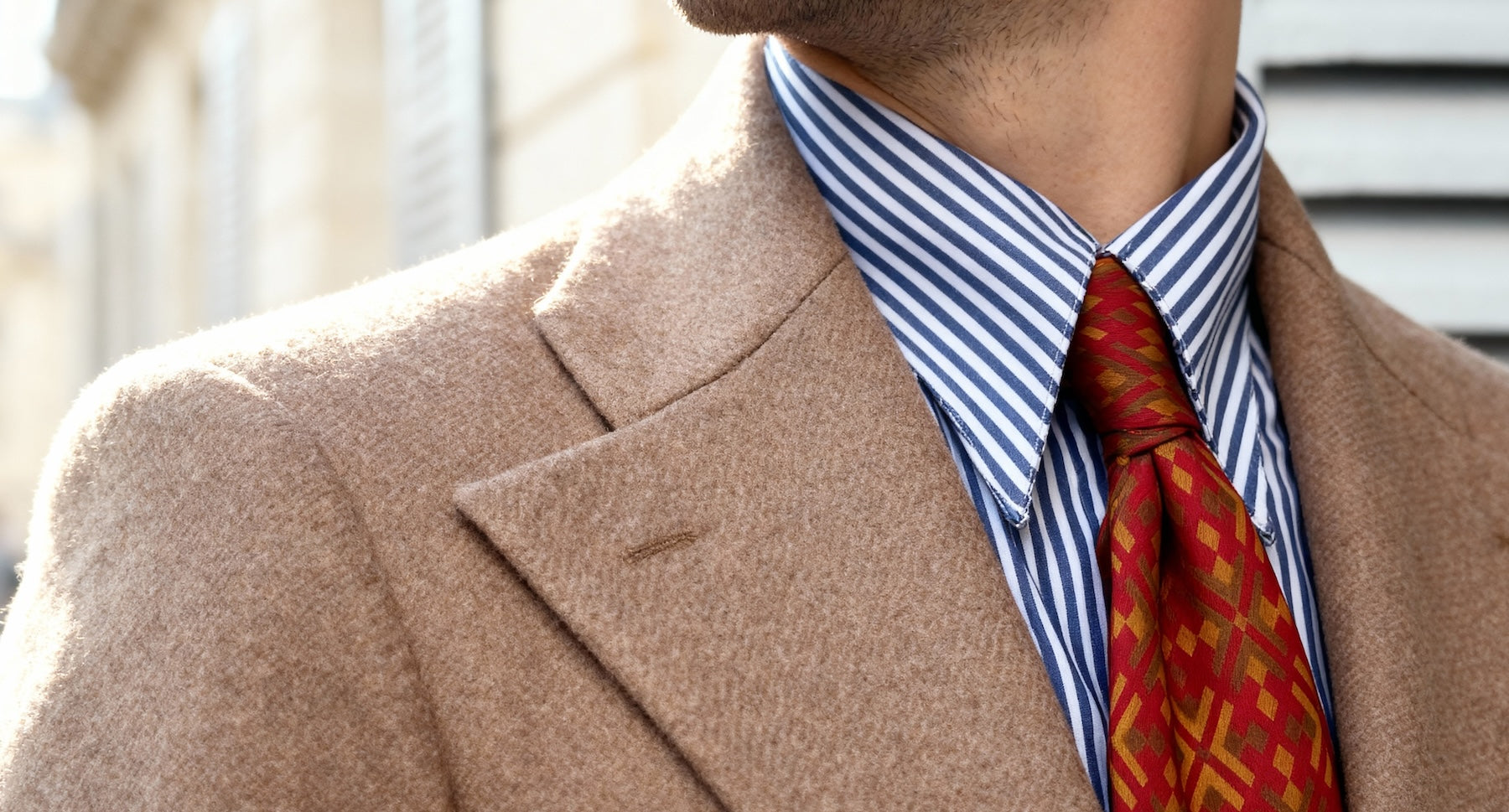 Un twill de laine beige légèrement mouliné 300g/m2