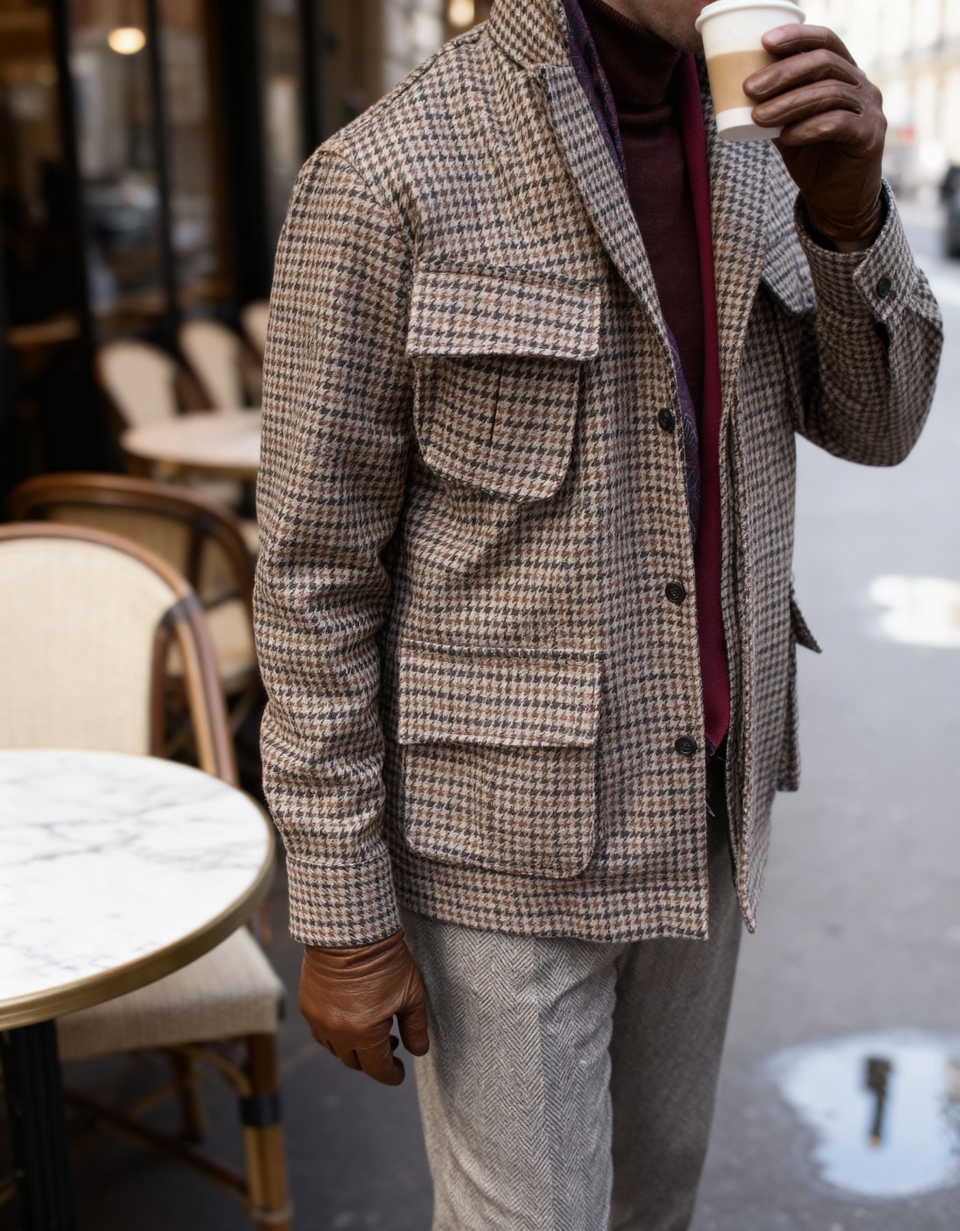 couturier-parisien-style-45-editorial-caf-terrassesubject-vest__15603